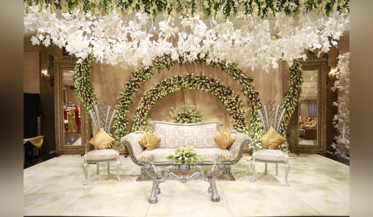 Royal Backdrop Theme